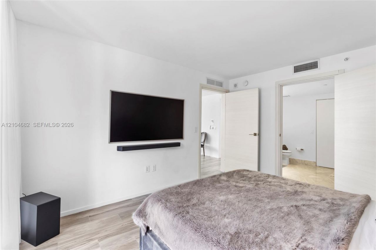 801 S Miami Ave , Unit 4405, Miami, FL 33130 Photo