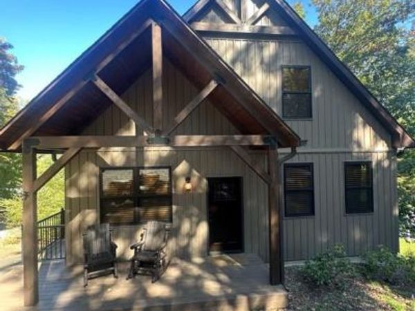 811 WYNONAH DRIVE , AUBURN, PA 17922