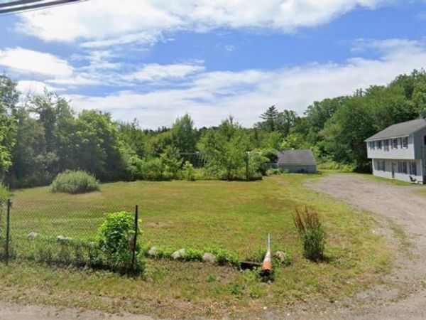 37 Oak St, East Bridgewater, MA 02333