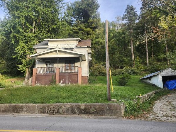 1802 Marshall St, McMechen, WV 26040