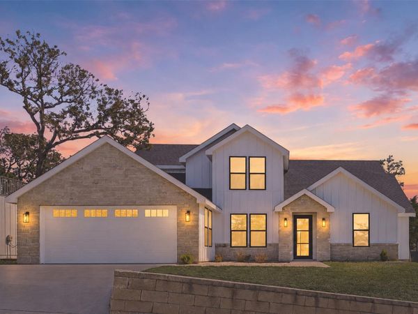 208 Ulupau CIR , Bastrop, TX 78602