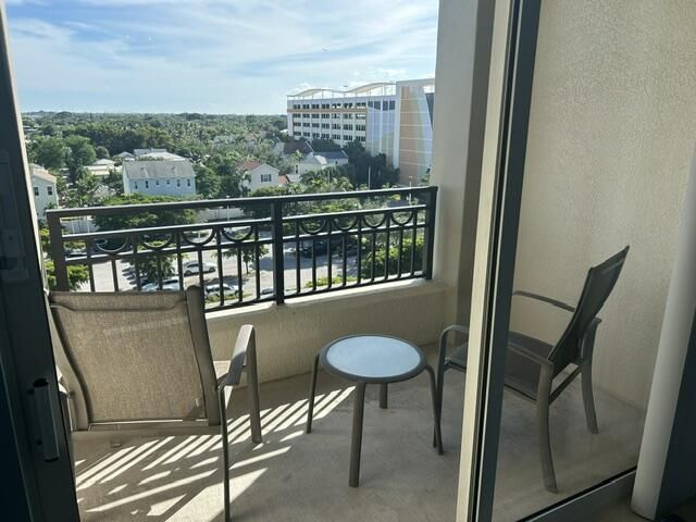 550 Okeechobee Boulevard, Unit 725, West Palm Beach, FL 33401 Photo