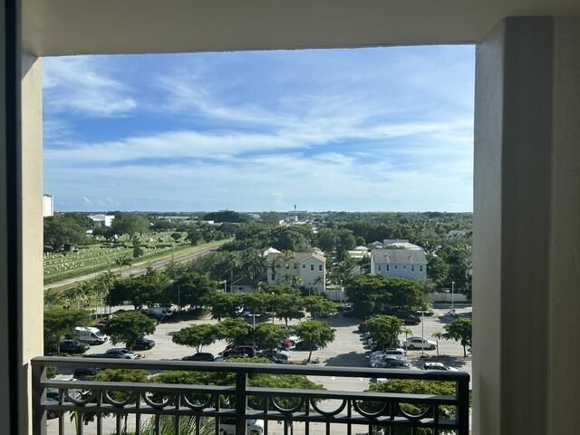 550 Okeechobee Boulevard, Unit 725, West Palm Beach, FL 33401 Photo
