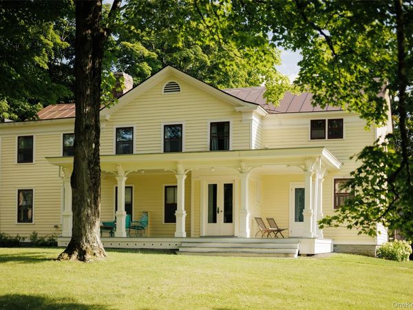 285 Main Street , Germantown, NY 12526