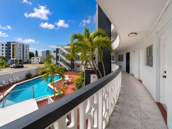 11 SW 52ND Avenue, Unit 7B, Miami, FL 33134