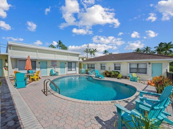 1 Tropical Drive, Unit 5, Ocean Ridge, FL 33435