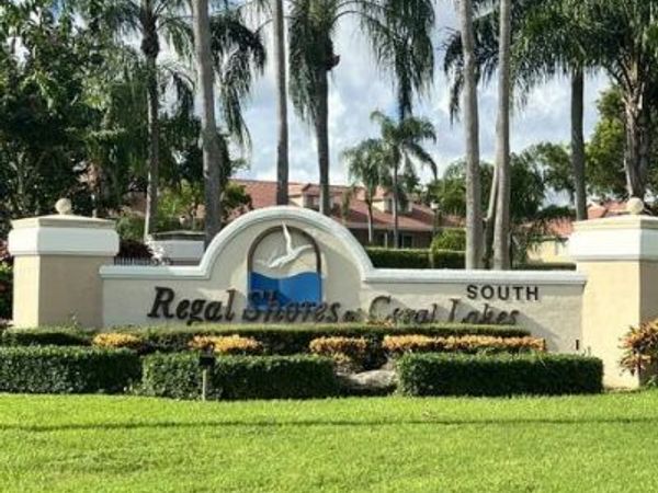 5952 Regal Glen Drive, Unit 203, Boynton Beach, FL 33437