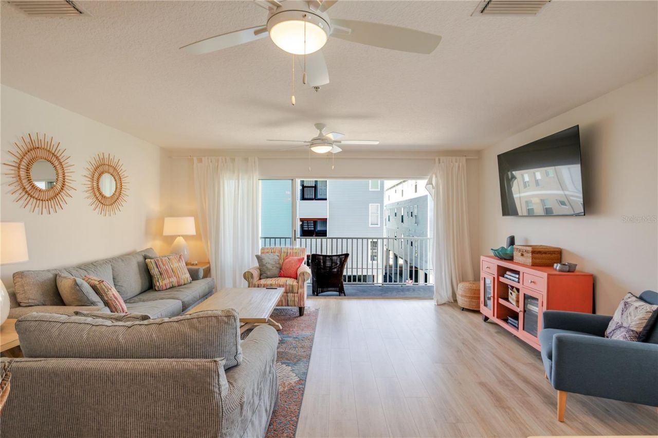 1904 Gulf Boulevard, Unit D, Indian Rocks Beach, FL 33785 Photo
