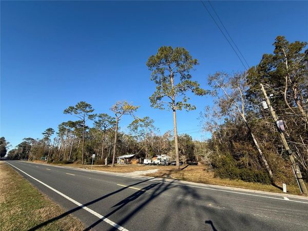 71 SE STATE ROAD 24 , BRONSON, FL 32621