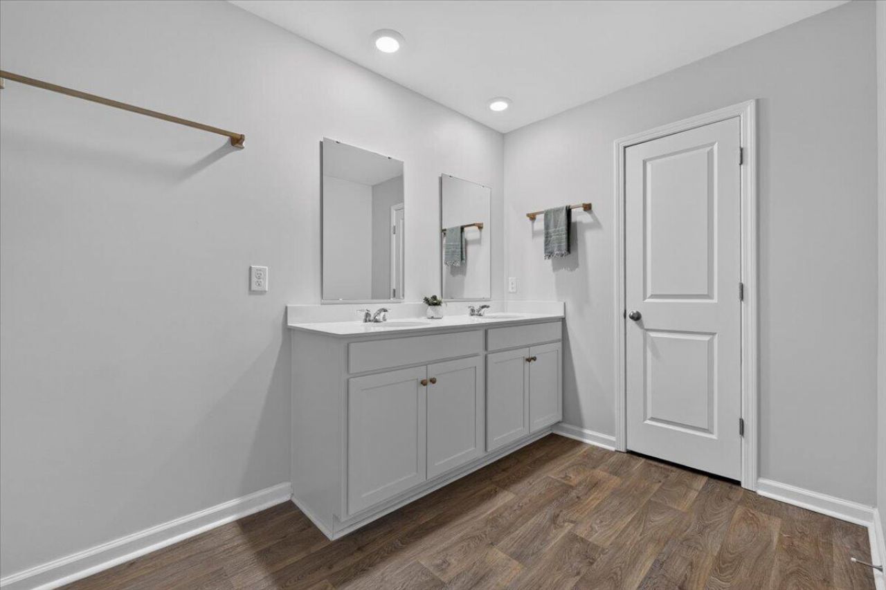 225 Sedona Drive Photo 21