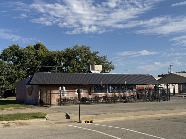 126 N Oak Street , Arcola, IL 61910