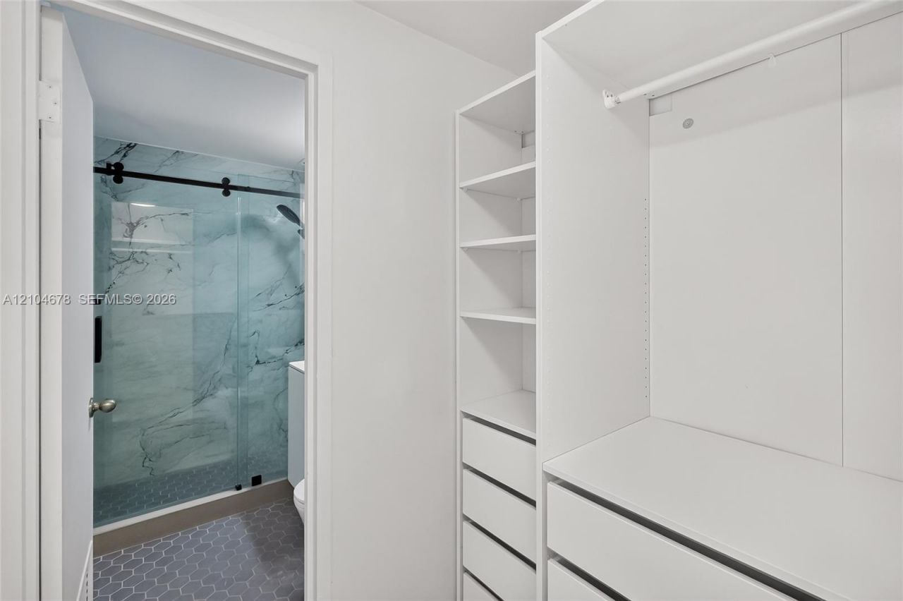 880 NE 69th St , Unit 14H, Miami, FL 33138 Photo