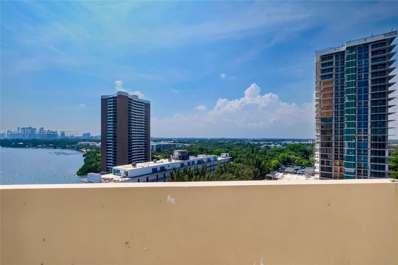 880 NE 69th St , Unit 14H, Miami, FL 33138 Photo