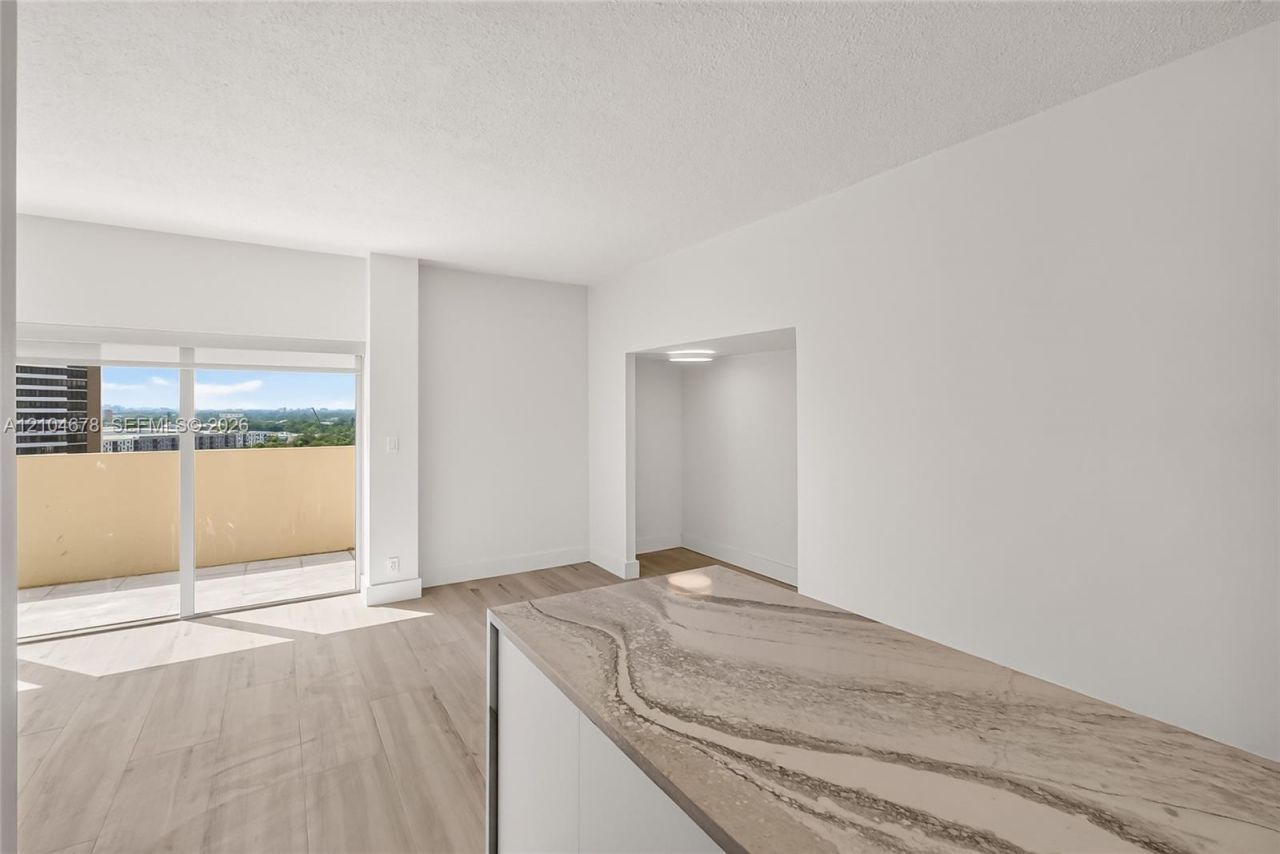 880 NE 69th St , Unit 14H, Miami, FL 33138 Photo