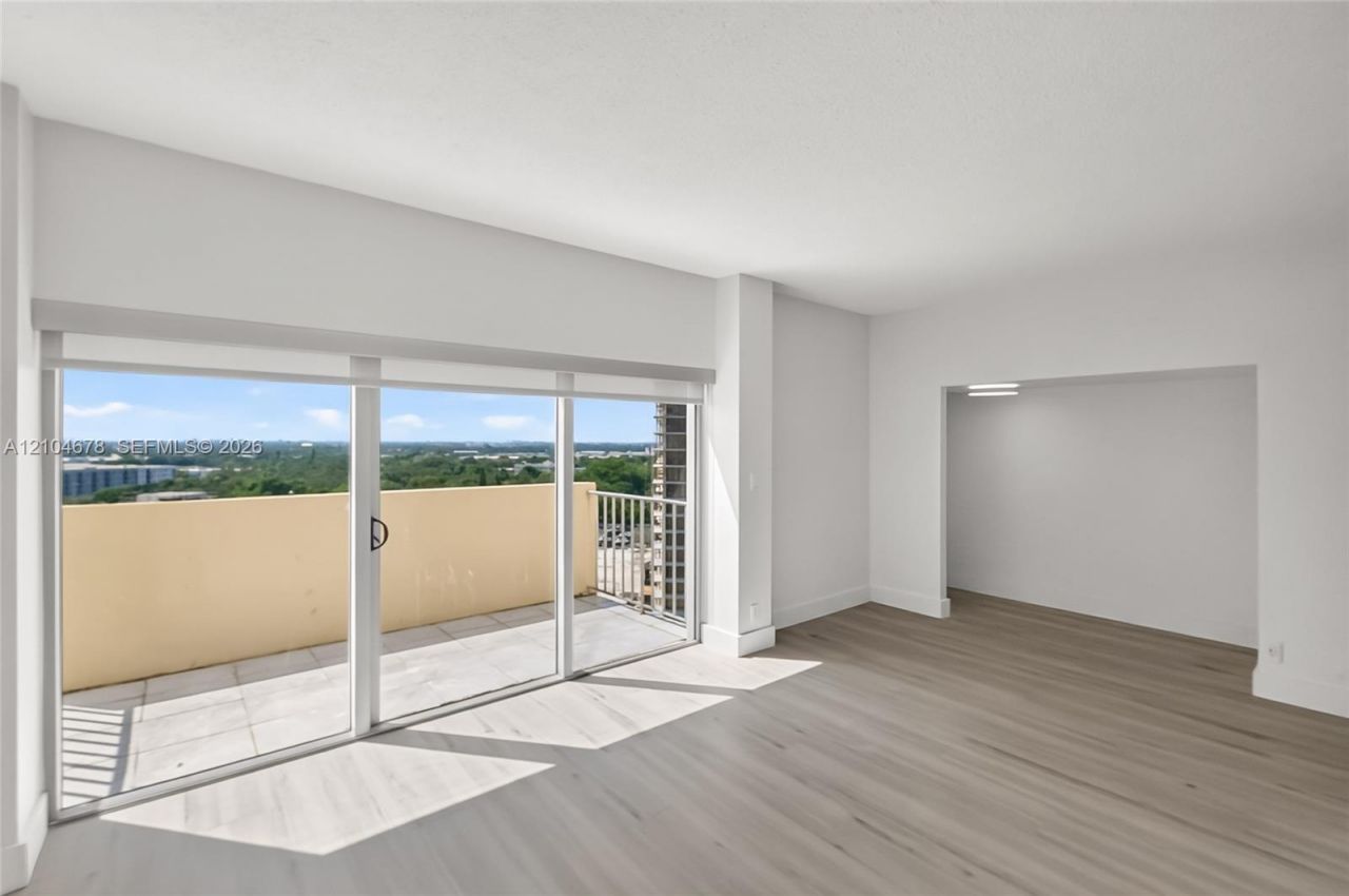 880 NE 69th St , Unit 14H, Miami, FL 33138 Photo
