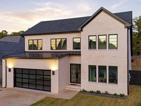 7 Belles Fleurs Circle, Little Rock, AR 72223