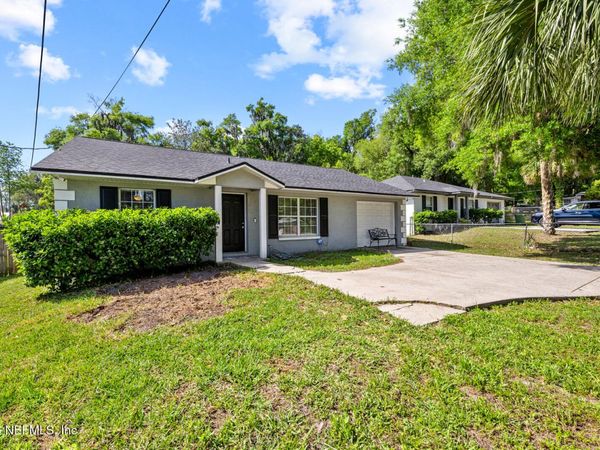 2005 ST JOHNS Avenue, Palatka, FL 32177