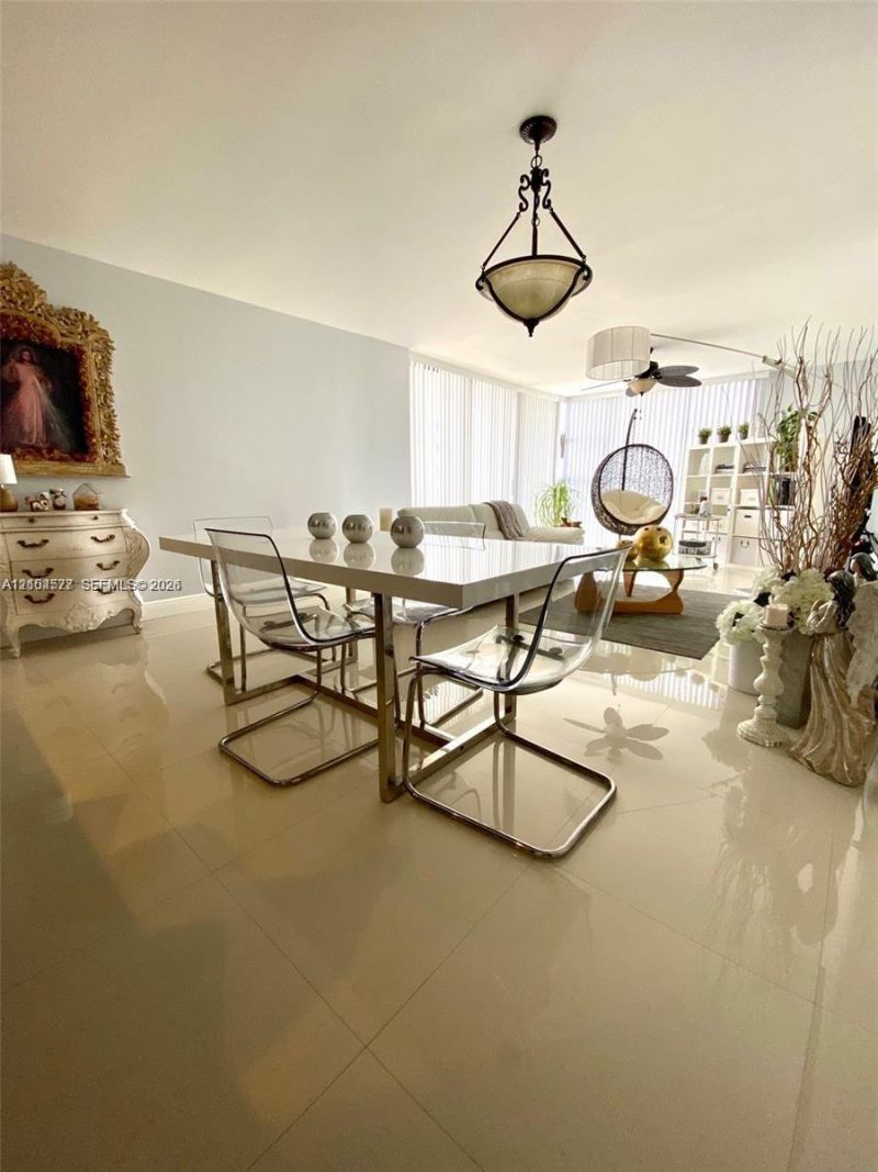 3701 N Country Club Dr , Unit 508, Aventura, FL 33180 Photo