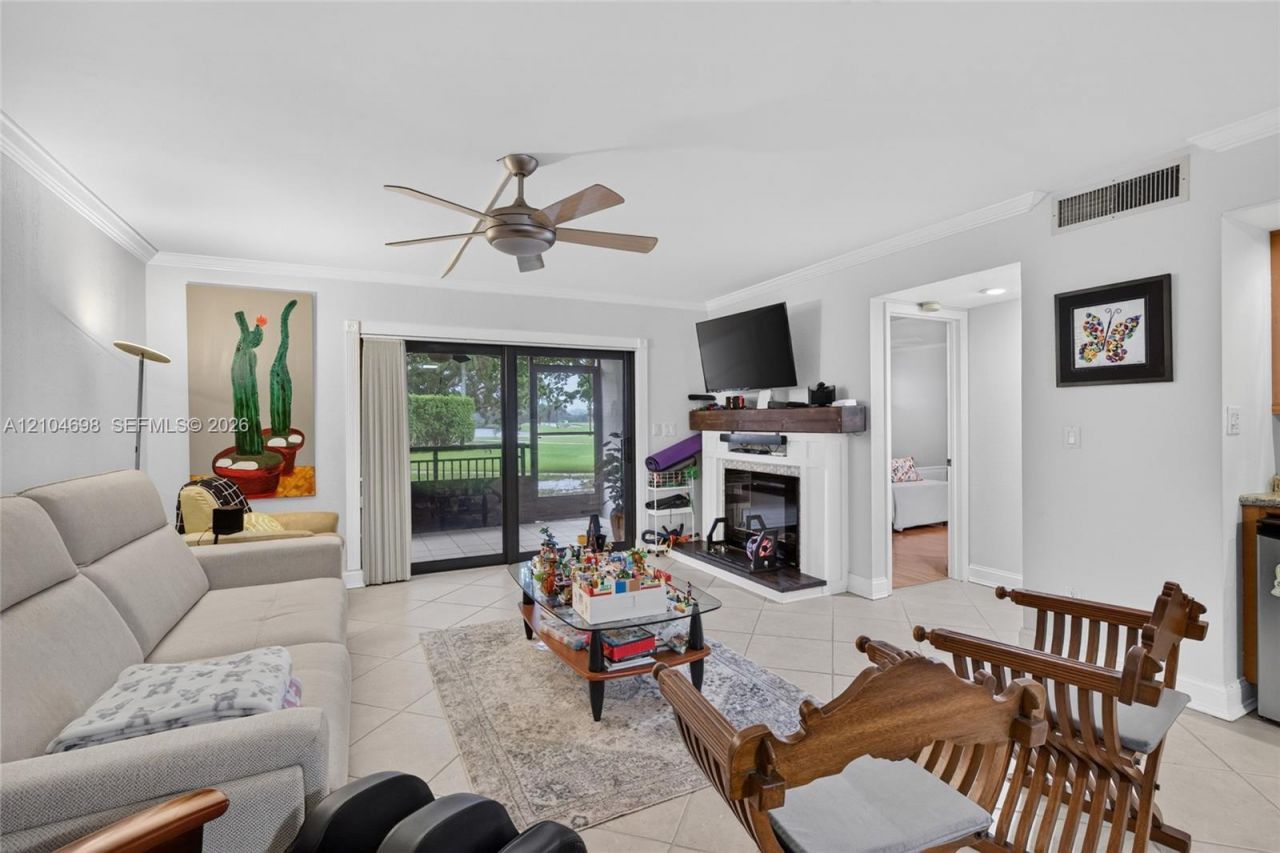 16051 Blatt Blvd , Unit 106, Weston, FL 33326 Photo