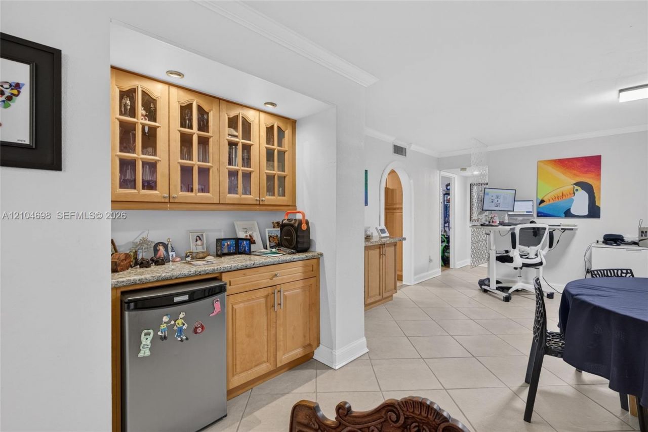 16051 Blatt Blvd , Unit 106, Weston, FL 33326 Photo
