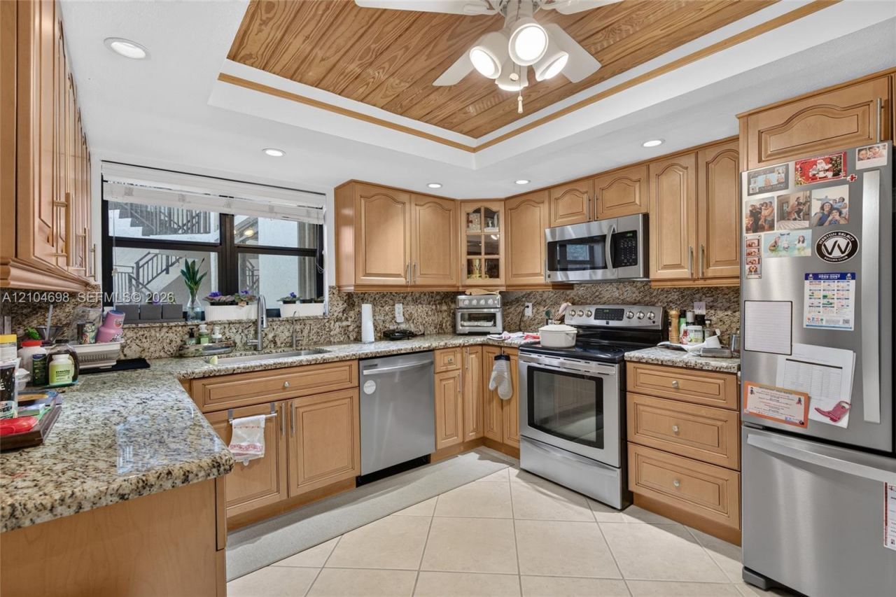 16051 Blatt Blvd , Unit 106, Weston, FL 33326 Photo