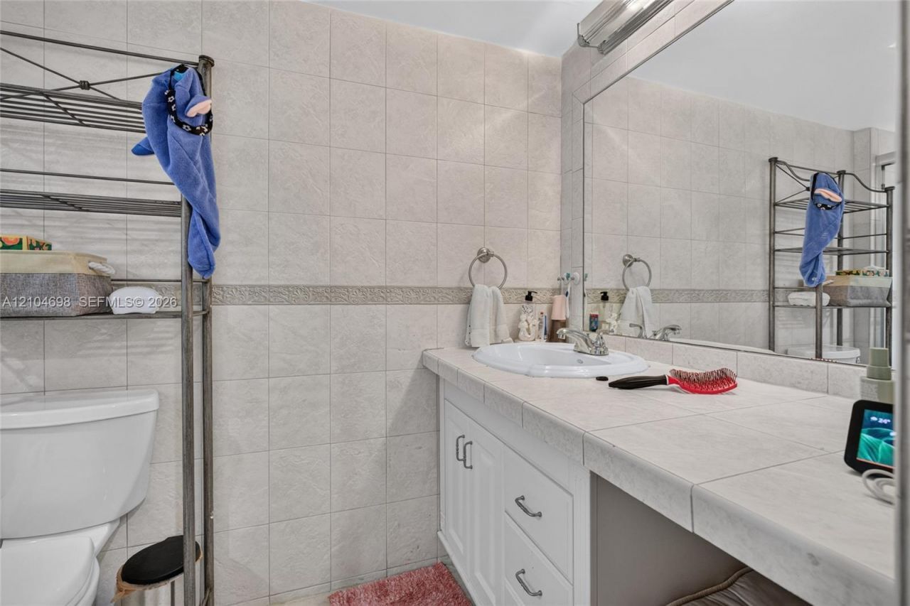 16051 Blatt Blvd , Unit 106, Weston, FL 33326 Photo