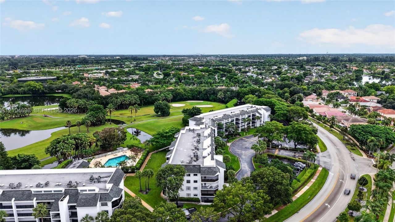 16051 Blatt Blvd , Unit 106, Weston, FL 33326 Photo