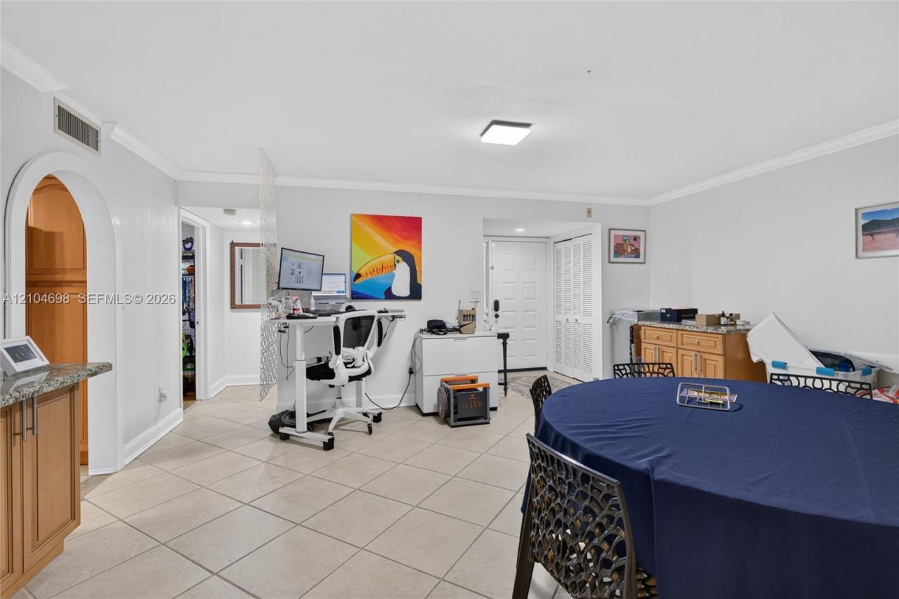 16051 Blatt Blvd , Unit 106, Weston, FL 33326 Photo