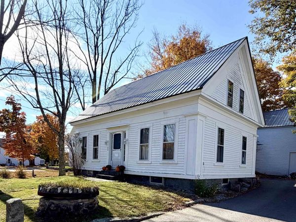 22 Maple Street, Sandwich, NH 03227