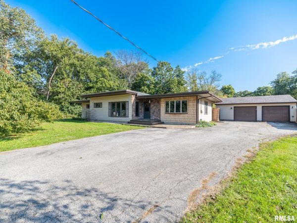 561 OAK Street, Metamora, IL 61548