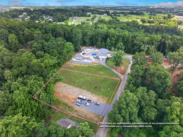 9 Crickett Drive, Unit 9, Dandridge, TN 37725