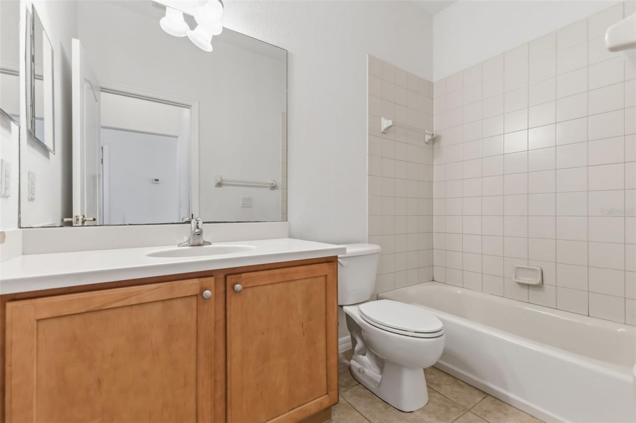 1003 Fairwaycove Lane , Unit 207, Bradenton, FL 34212 Photo