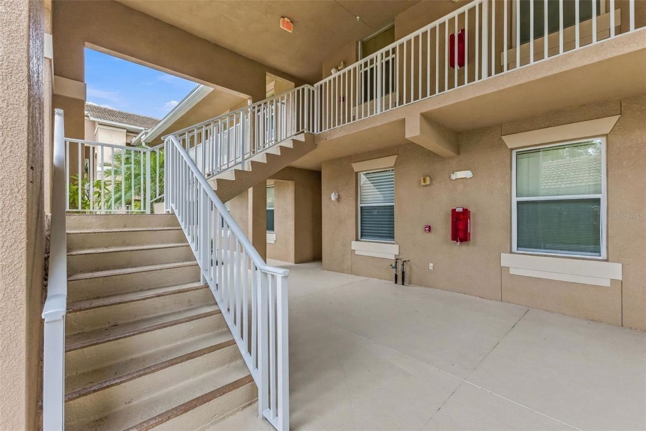 1003 Fairwaycove Lane , Unit 207, Bradenton, FL 34212 Photo