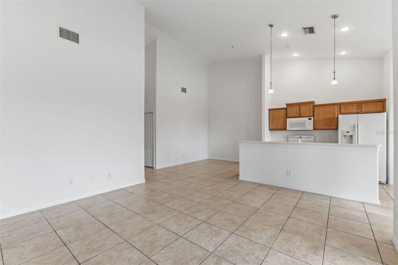 1003 Fairwaycove Lane , Unit 207, Bradenton, FL 34212 Photo