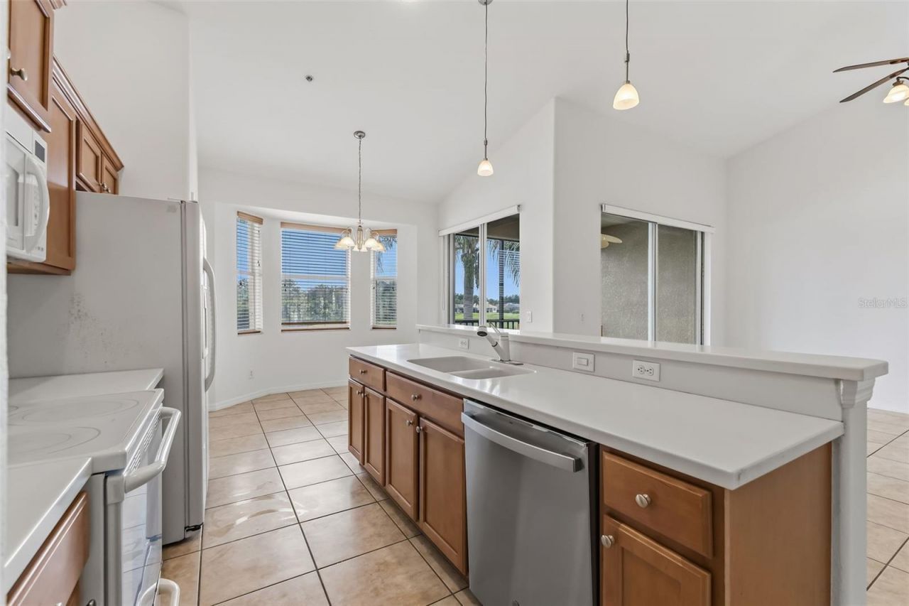 1003 Fairwaycove Lane , Unit 207, Bradenton, FL 34212 Photo