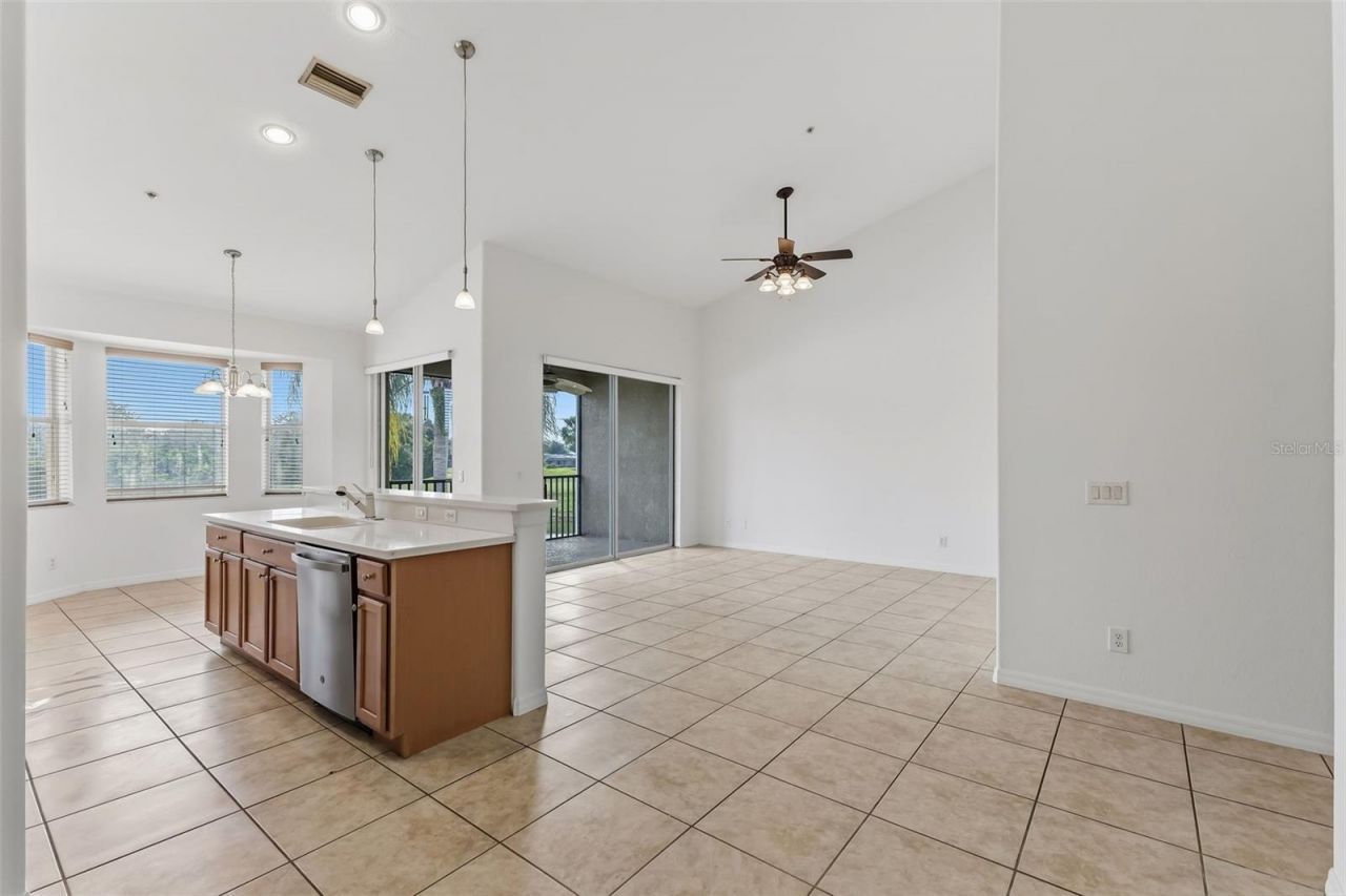 1003 Fairwaycove Lane , Unit 207, Bradenton, FL 34212 Photo