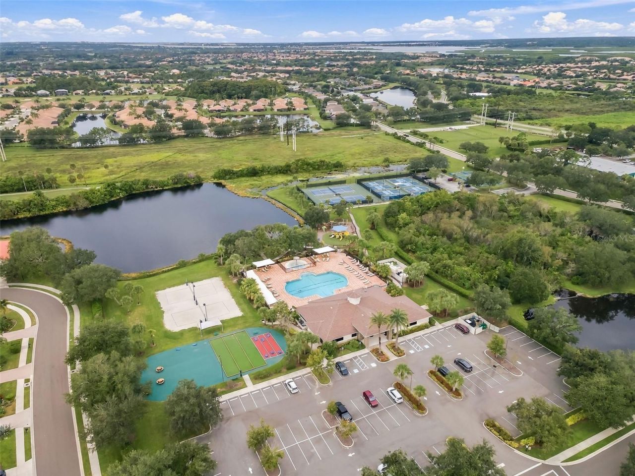 1003 Fairwaycove Lane , Unit 207, Bradenton, FL 34212 Photo