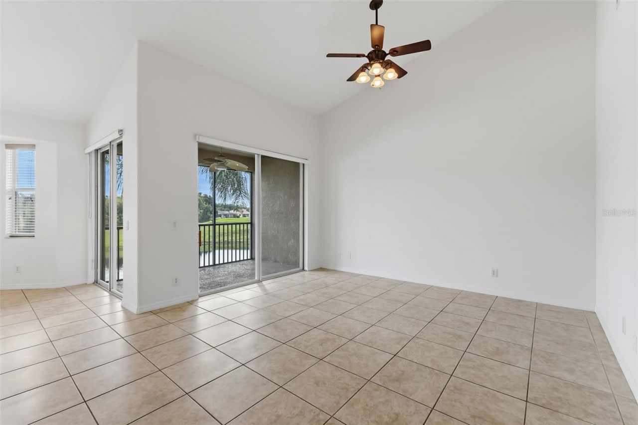 1003 Fairwaycove Lane , Unit 207, Bradenton, FL 34212 Photo