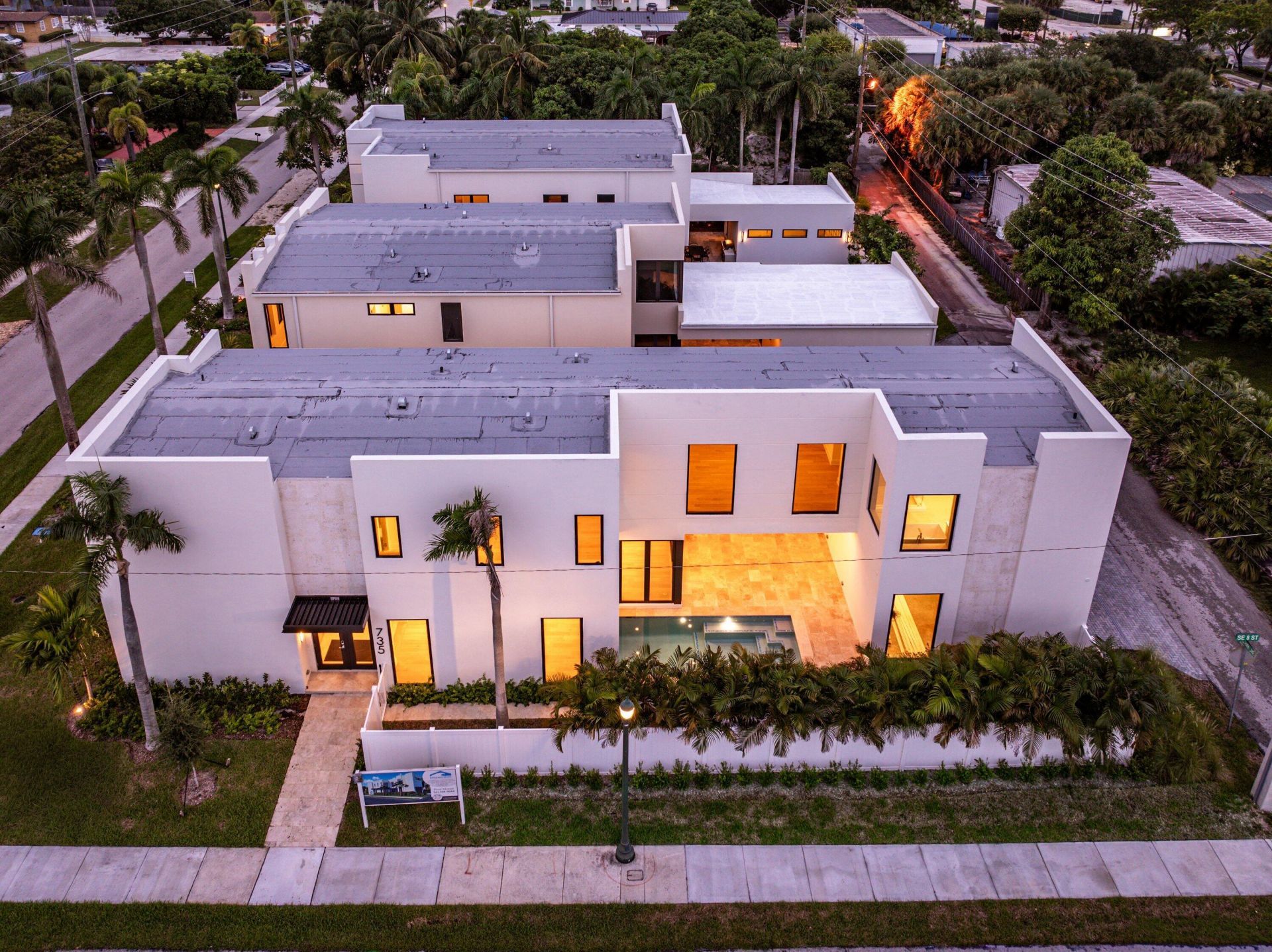 735 SE 4th Avenue, Delray Beach, FL 33483 Photo