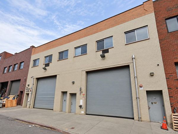 2825 119th Street , Flushing, NY 11354
