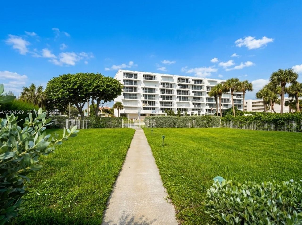 3051 S Ocean Blvd , Unit 2050, Boca Raton, FL 33432 Photo