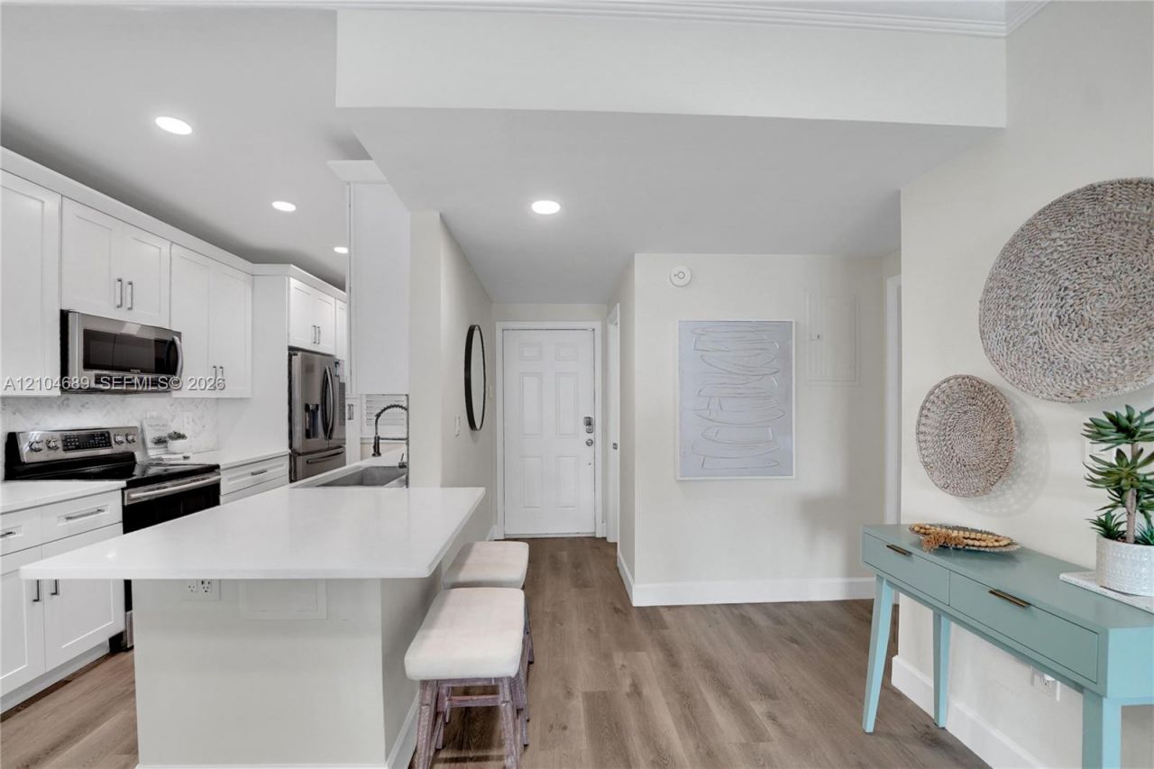 3051 S Ocean Blvd , Unit 2050, Boca Raton, FL 33432 Photo
