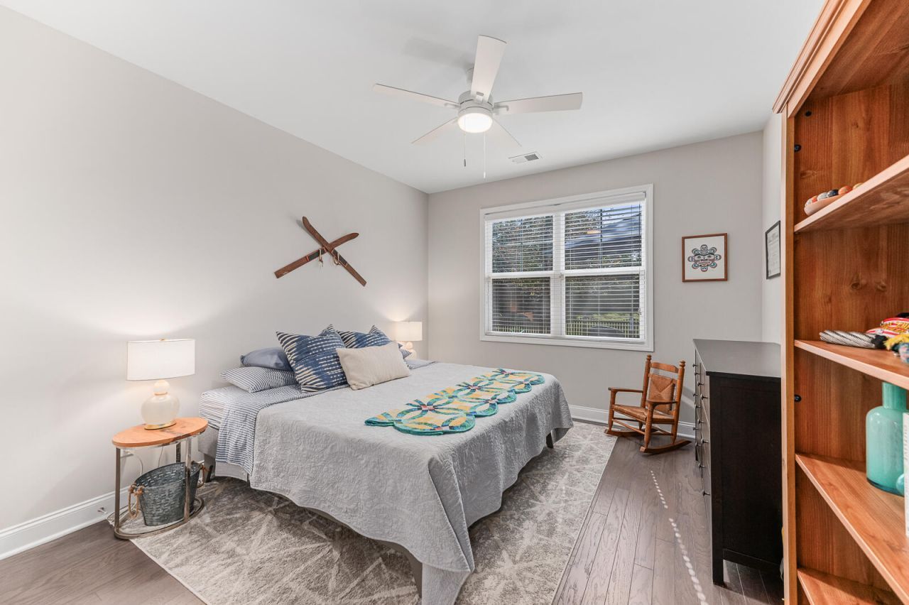 206 Yeamans Way Photo 14