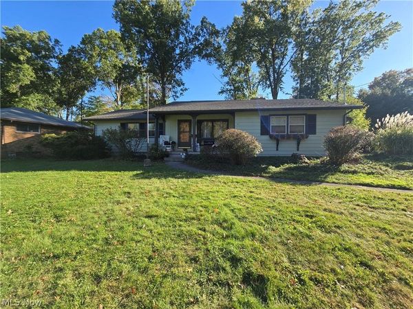 495 Catherine Street , Liberty, OH 44505