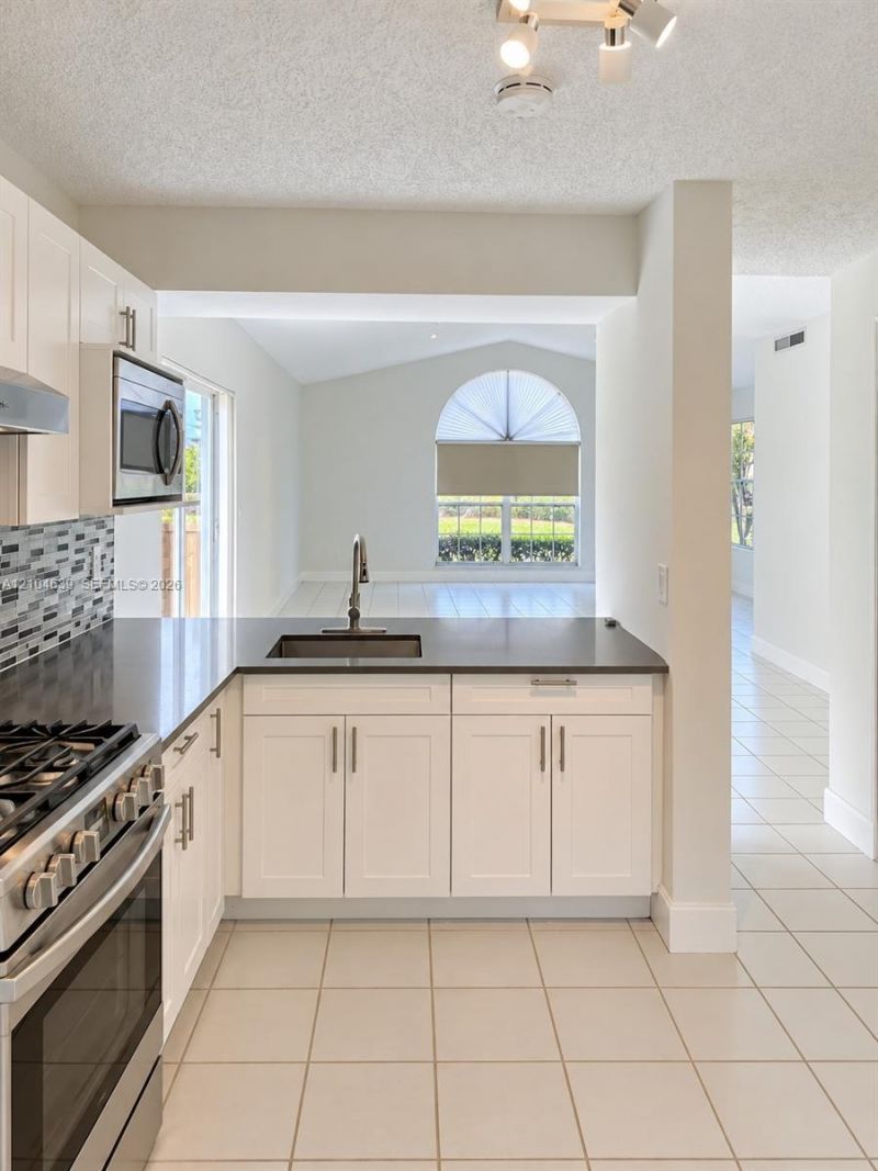 9982 SW 222nd St , Cutler Bay, FL 33190 Photo