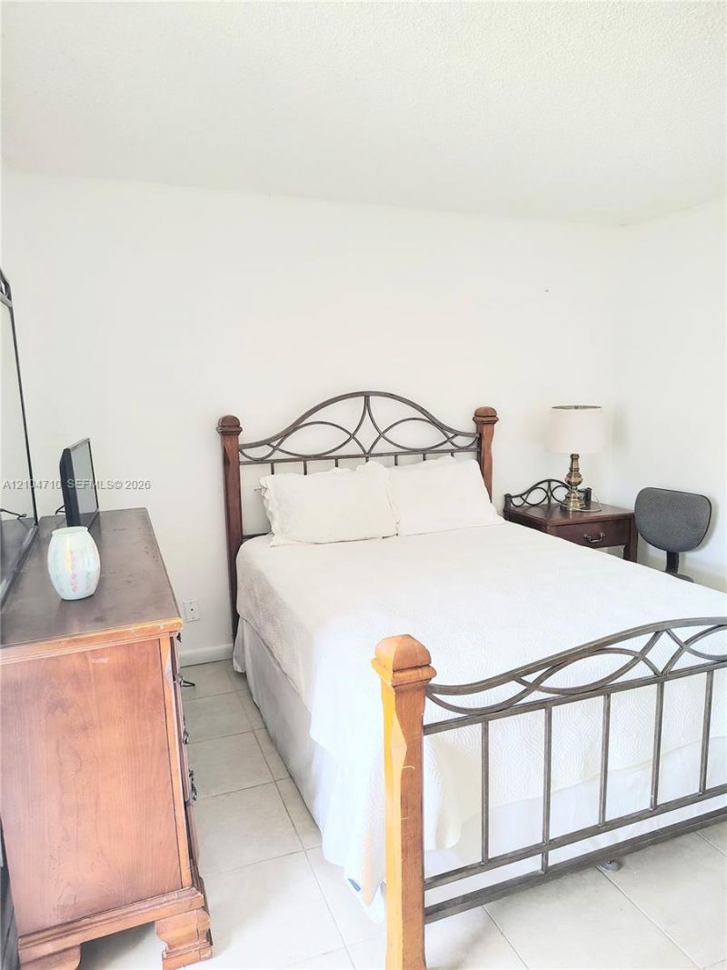 9061 Sunrise Lakes Blvd , Unit 102, Sunrise, FL 33322 Photo