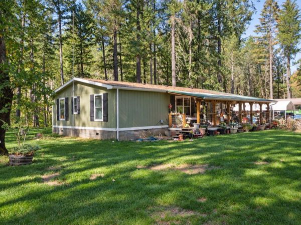 127 Wildpark Lane, Selma, OR 97538