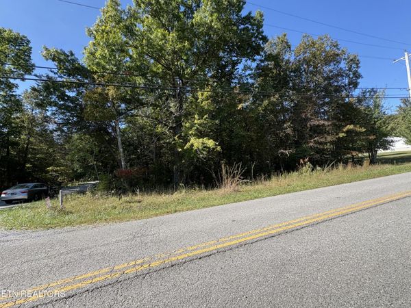 9118 Cherokee Tr , Unit 8, Crossville, TN 38572
