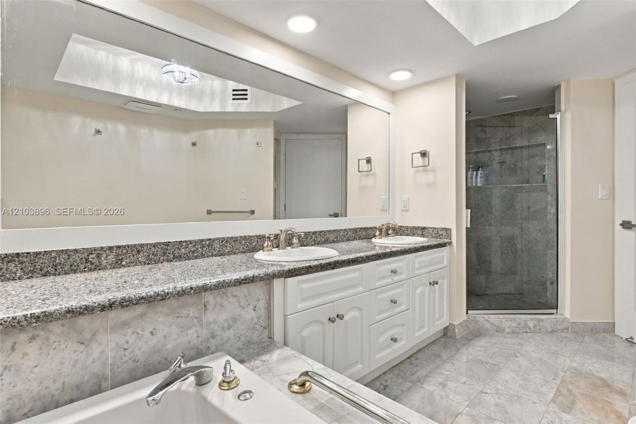 16485 Collins Ave , Unit 2235, Sunny Isles Beach, FL 33160 Photo