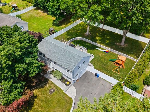 575 Babbling Brook Lane, Valley Cottage, NY 10989